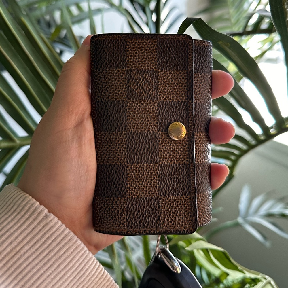 GUC Louis Vuitton Damier 6 Ring Key Case